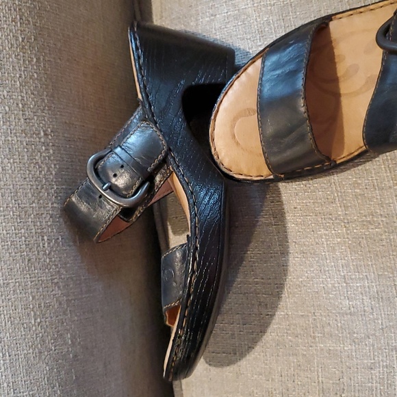 Born Tinari leather slip on Heels size 9 - Picture 4 of 5